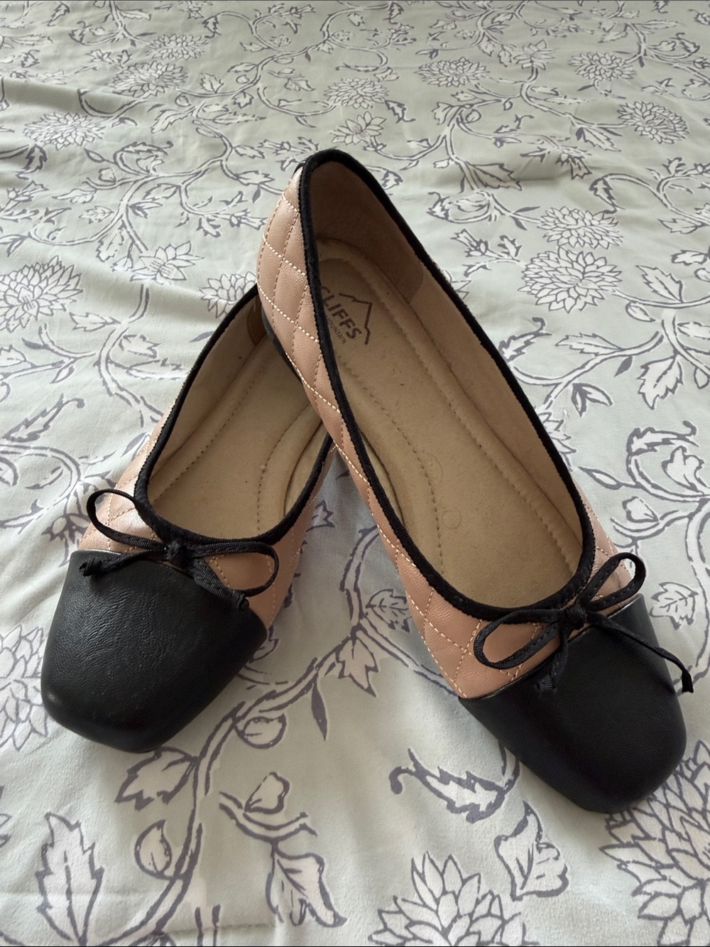 Comfortiva Quilted Ballet Flats in Blush Pink and Black